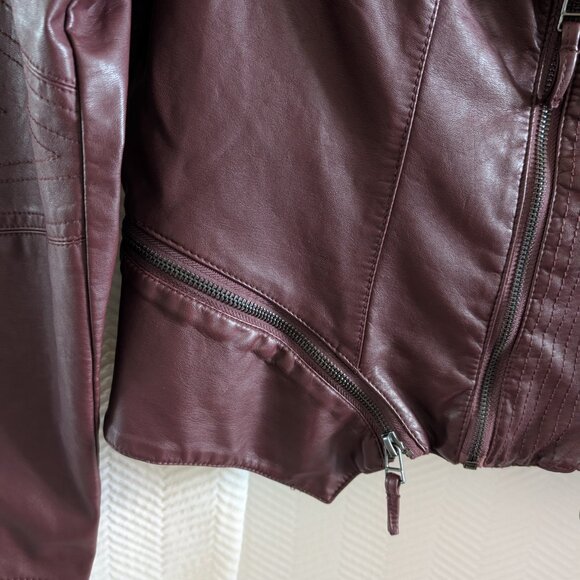 BlankNYC Faux Leather Moto Jacket NWOT Burgundy Oxblood Medium Biker - Picture 8 of 12